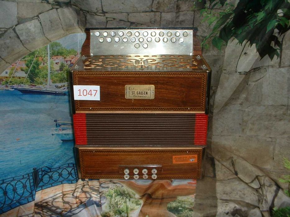 Concertina Avenda N .1047
