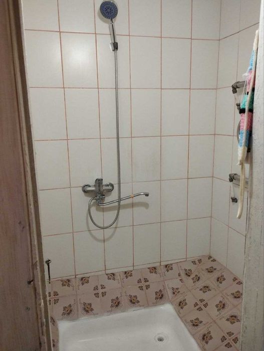 Продаж кімнати в гуртожитку по вул. Володимирській, 102