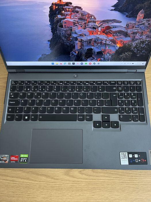 Lenovo Legion 5 Pro - RTX 3070/Ryzen 7/16GB RAM/ 1TB SSD