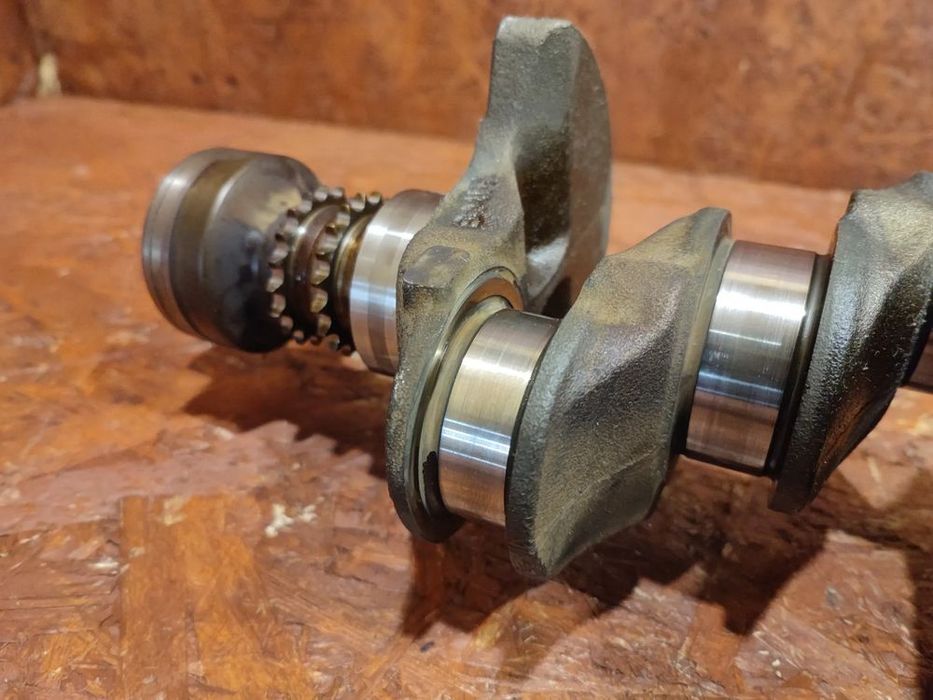 bmw e60lci / e61lci / e81 / e82 / e83 / e84 / e90 oryginalny wał korb