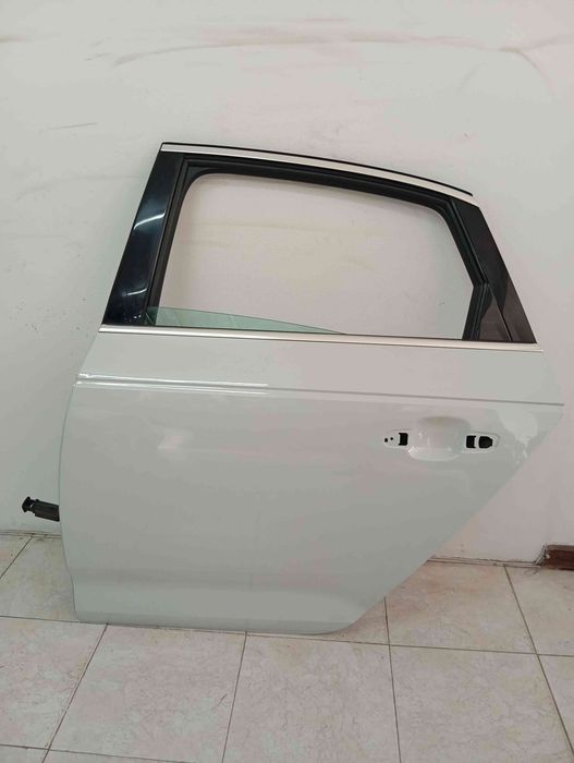 AUDI A4 B9 2022 Porta Trás Esquerda