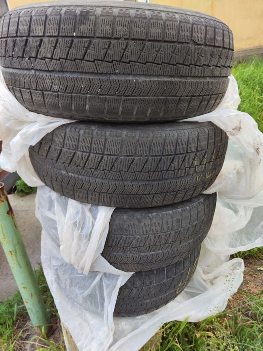 Зимові Шини 205 60 R16 Bridgestone