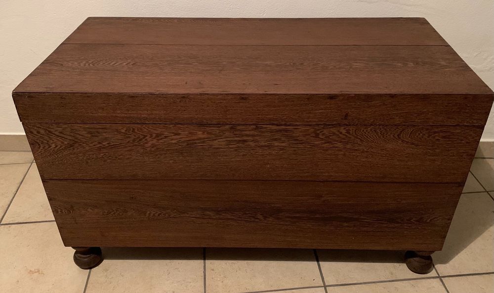 Arca de madeira antiga