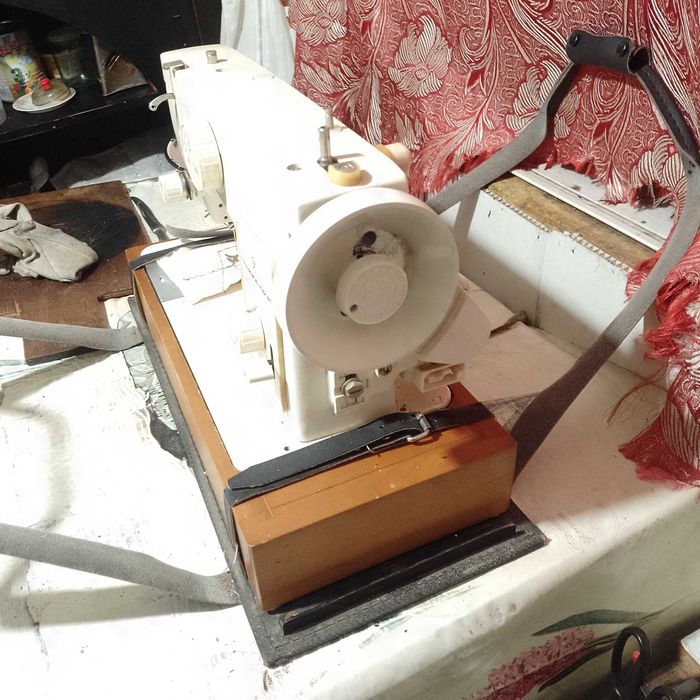 Швейная машинка Чайка 132м