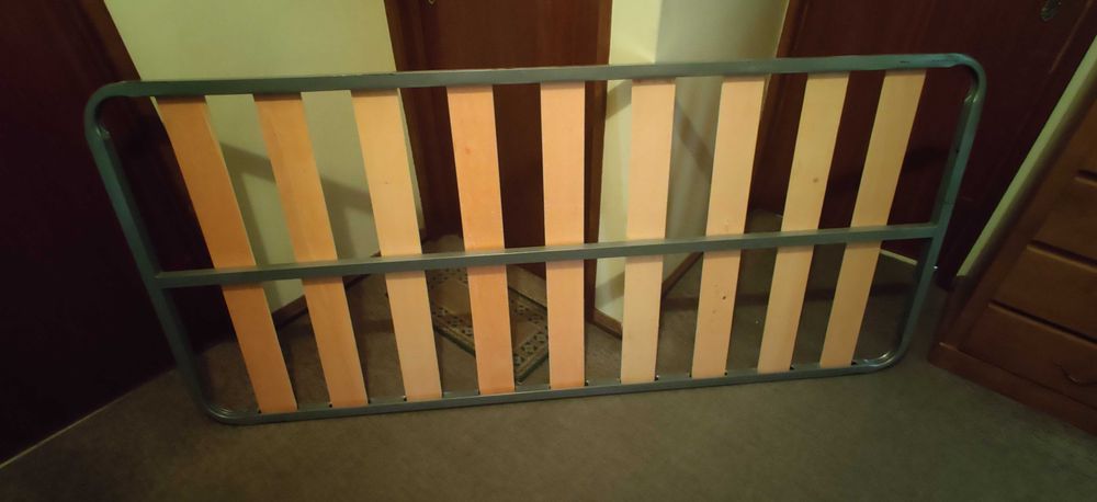 Estrado para Cama de Solteiro/a Semi-Novo 200x90
