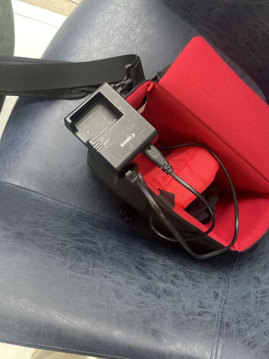 Camera canon 2000D EOS