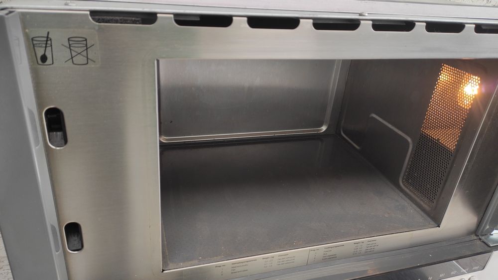 Mikrofalówka do zabudowy Siemens HF25M561