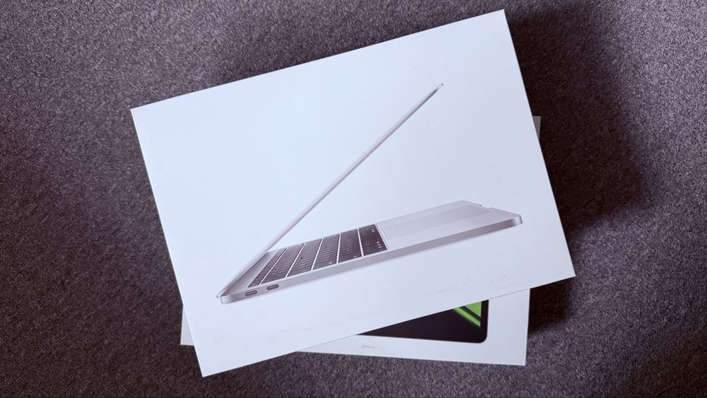 Pudelko na laptop MacBook Pro