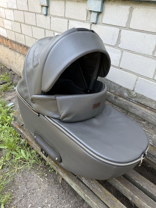 Коляска Victoria Gold Roxy