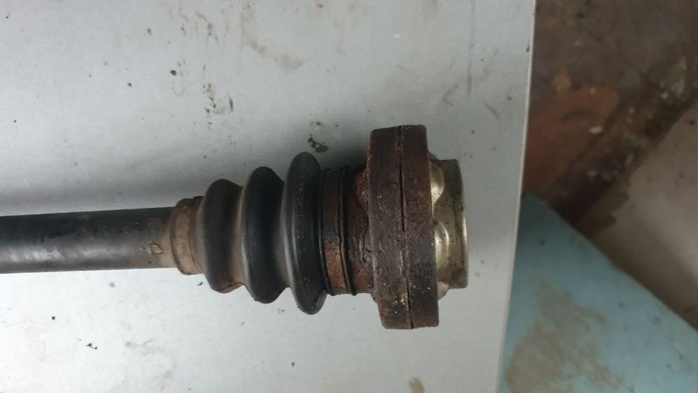 Продам полуось на бмв е46