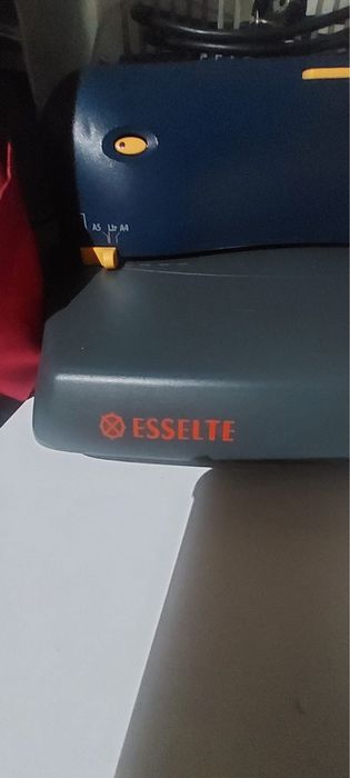 Encadernadora elétrica Esselte CB 500 E