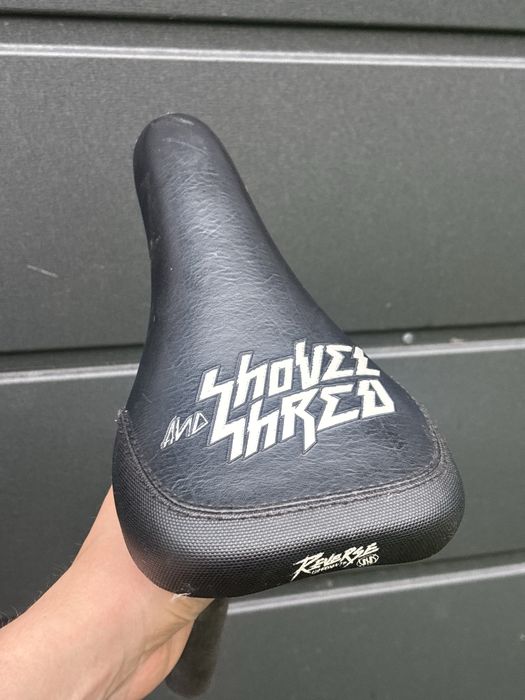 Siodełko reverse nico vink białe