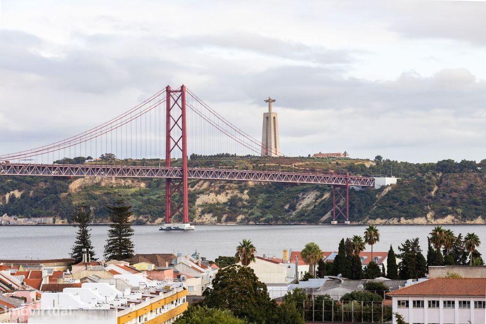 T2 para Arrendar em Zona Tranquila e Central, com Varandas e 76 m², Id