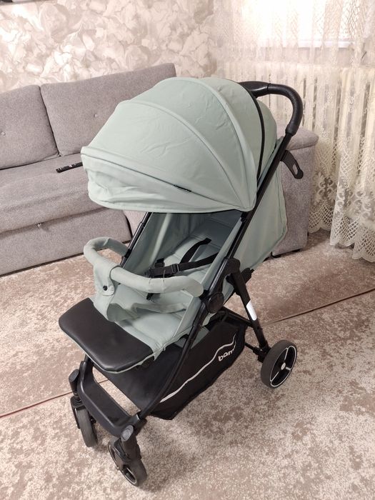 Прогулянкова коляска