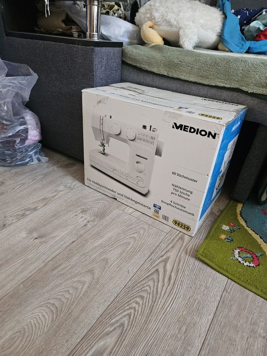 Швейна машинка medeon