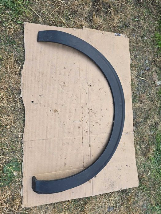 listwa błotnika Peugeot 5008 II