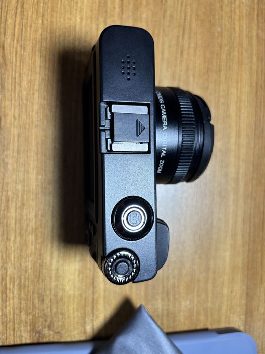 aparat cyfrowy 16xzoom optyczny  4K 48MP 32GB czarny