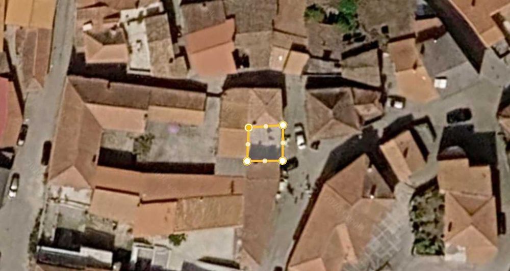 Casa em pedra para recuperar - Santa Eufêmia/Pinhel