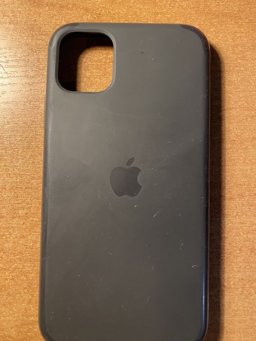 Оригинальный чехол на Айфон 11 iPhone