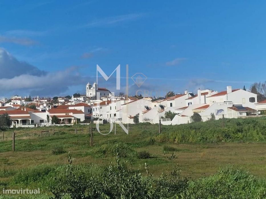 Lote de terreno para construção de moradia - Castro Verde — Castro Verde E Casével, Beja