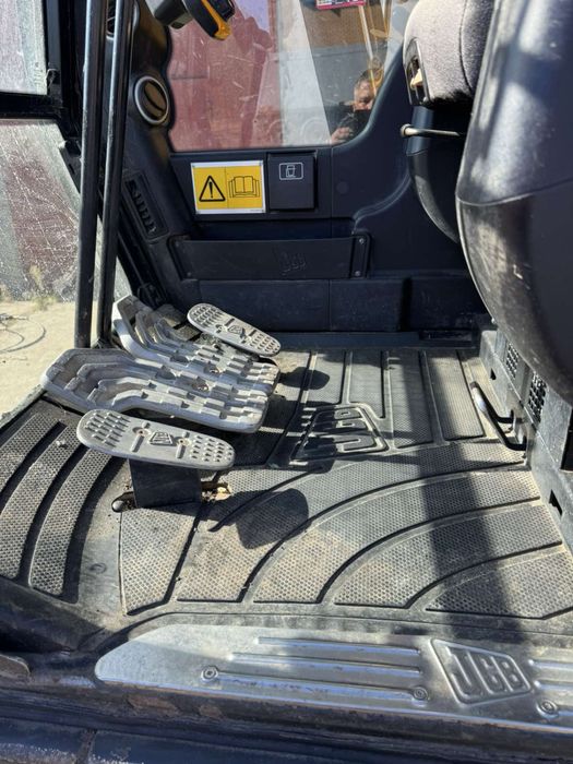 Гусеничний екскаватор JCB JS130LC, 2017