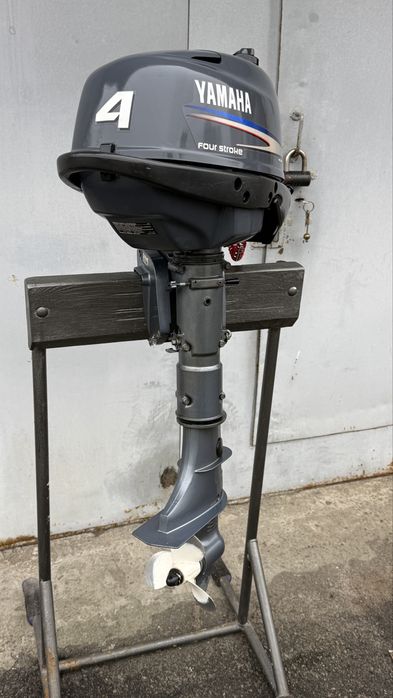 Лодочний двигун Yamaha 4F