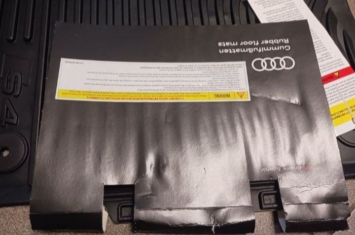 Oryginalne dywaniki gumowe Audi A4 b8 Audi S4