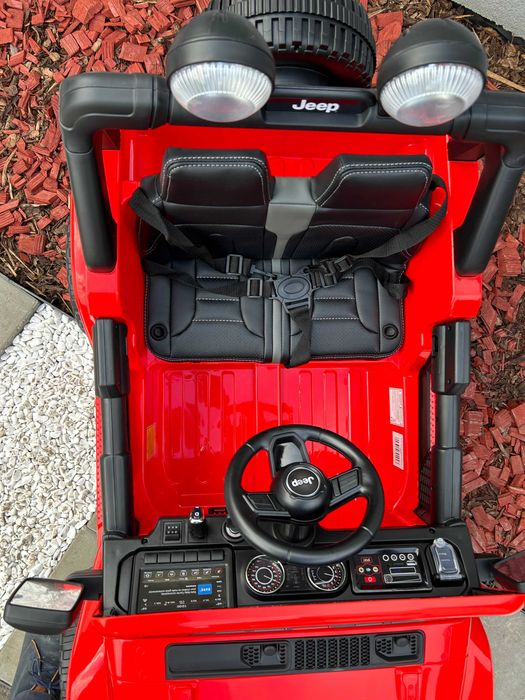 Auto autko samochód Jeep Wrangler Rubicon 4x4 na akumulator dla dzieci