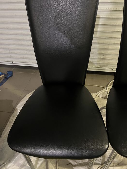 Стільці, крісла, табуретки (перетяжка, ремонт)