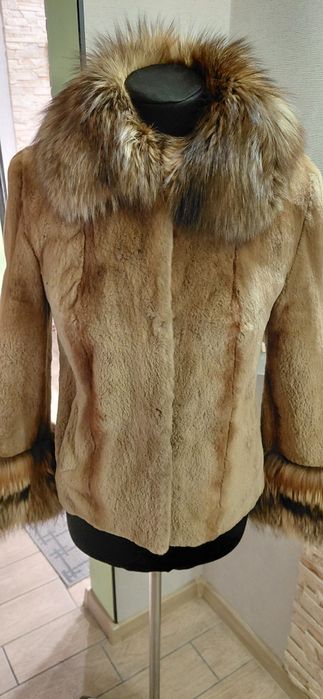 Полушубок из меха бобра.