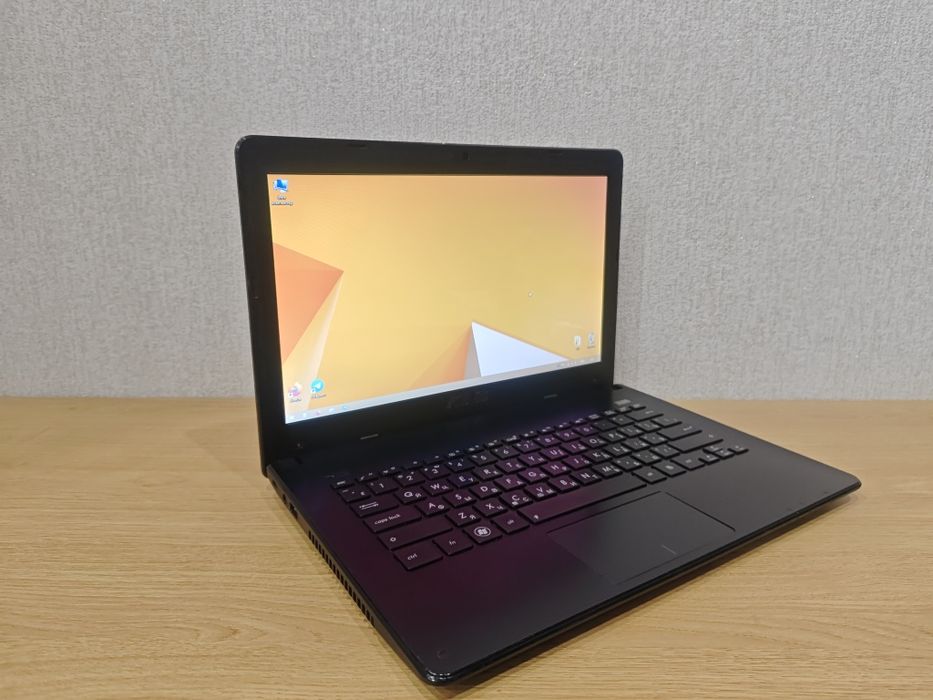 Ноутбук Asus x301a, i3(2/4), 8 GB, 128GB SSD, новий акумулятор