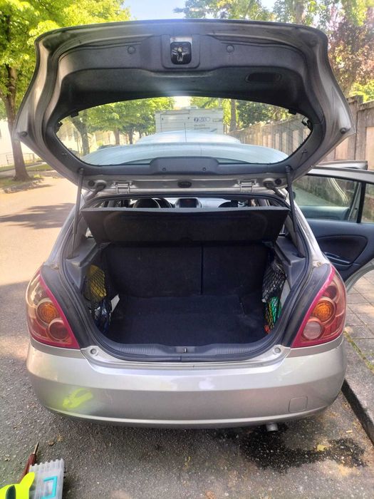 Nissan Almera N16 1.5 dCi 82