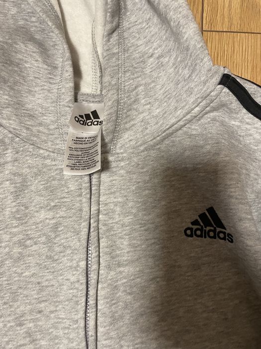 Кофта на замку adidas: 600 грн. - Спортивные кофты Бучач на Olx