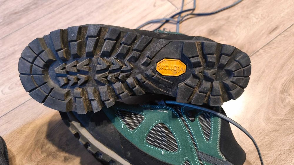 Buty Bergson KAKKA EU41 vibra