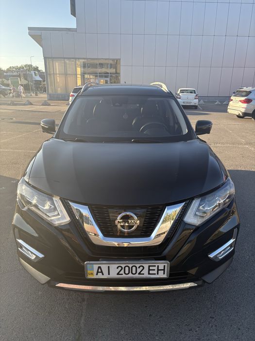 Продаю Nissan Rogue hybrid 2.0 (SL)