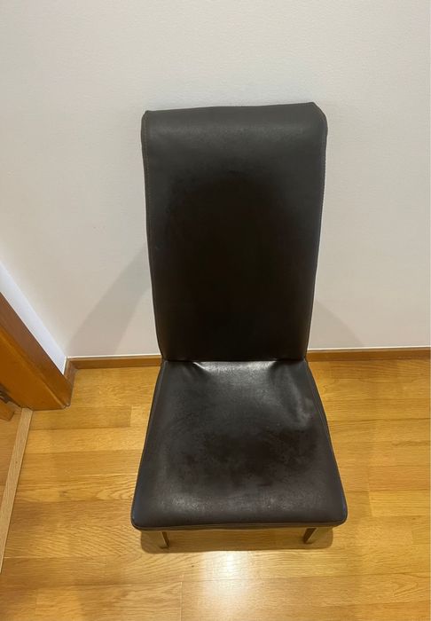 Cadeiras de sala de jantar