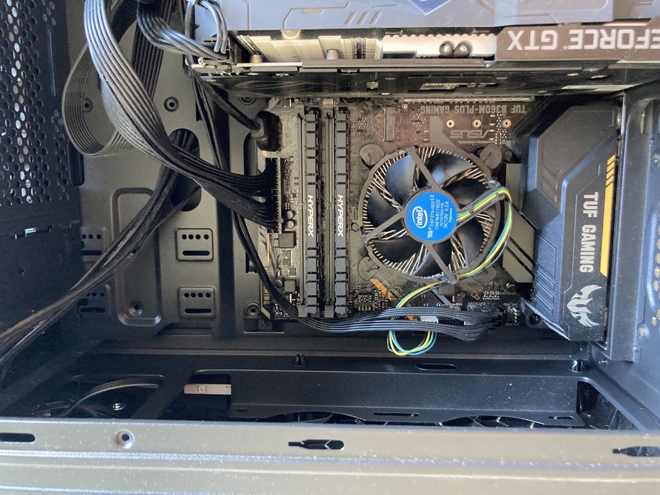 Computador Torre + Monitor