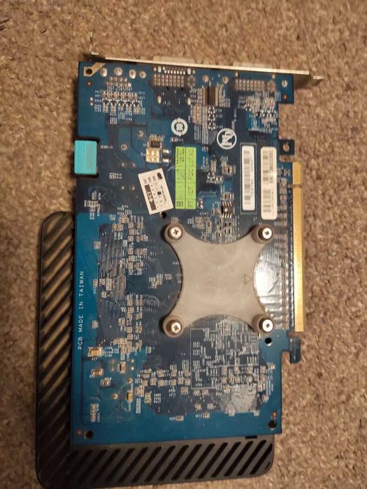 ∎∎‼️Видеокарта GIGABYTE NVIDIA GeForce 8600 GT 512 МБ PCIe Рабочая