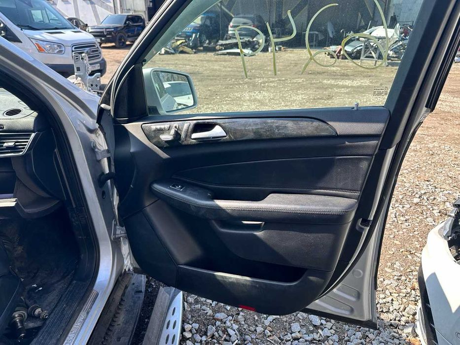 Двері ляда панель Мерседес Mercedes GLS-class X166 2013 - 2019
