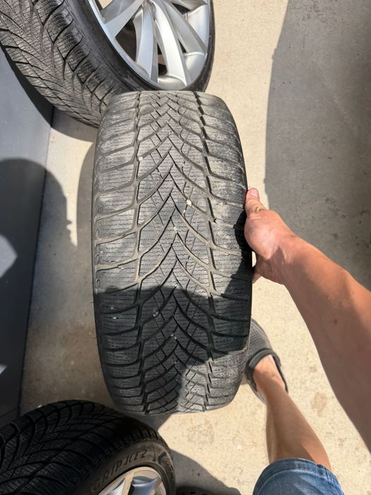 Продам диски r18 с резиной Goodyear Ultragrip Ice 2 Audi Volkswagen Seat Skoda Vag