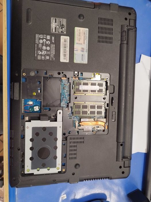 Uszkodzony Acer Aspire 5810T | 4GB RAM | Dysk 250GB (Czysty)