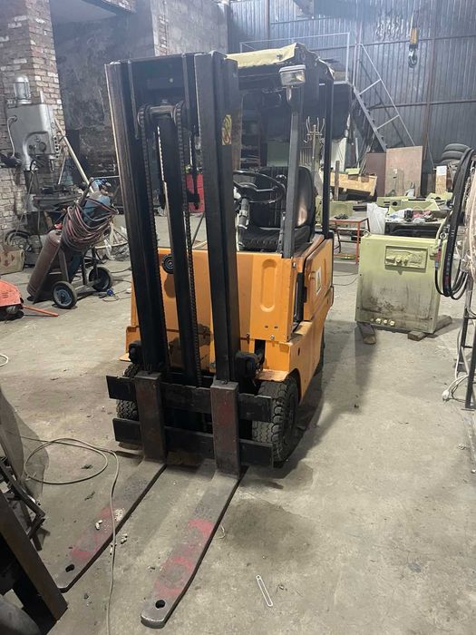 Автопогрузчик 1 тонна ЧЗА 40912-01 (АрмАвто)