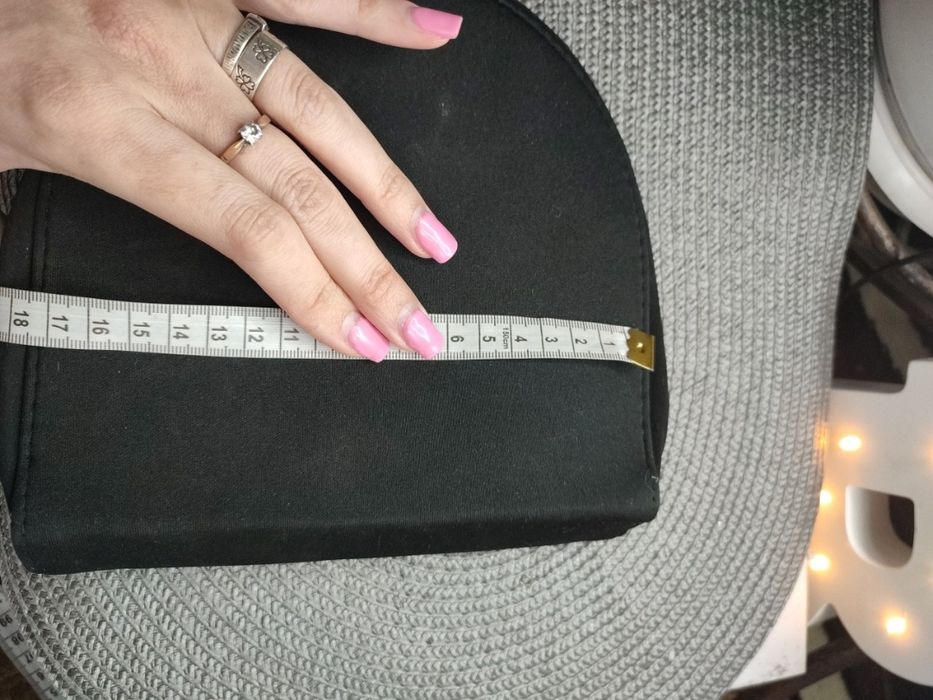 Чехол для н аушников