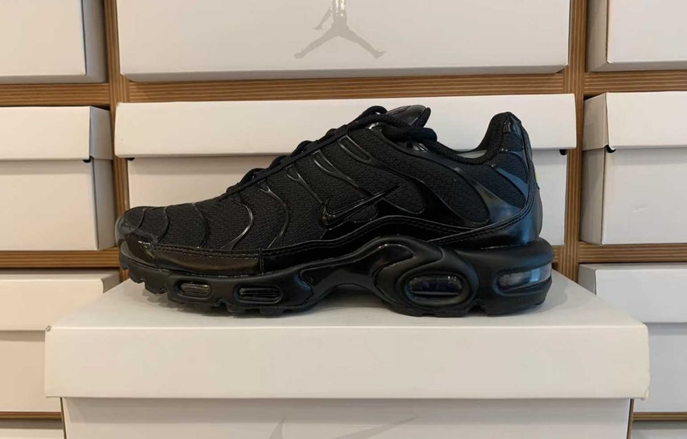 Nike seria TN, czarne, rozmiar Air/Max Plus r.43