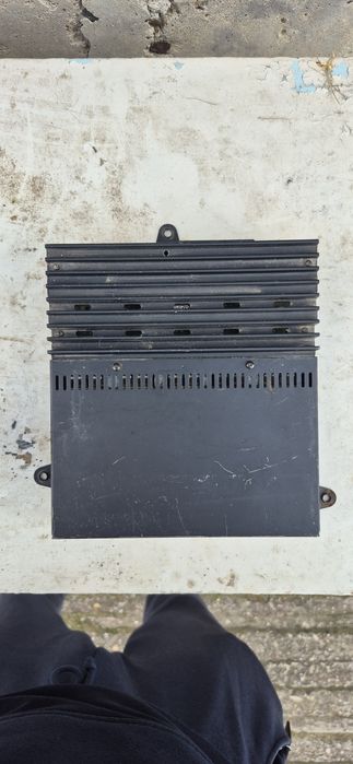 Аудоусилитель бмв е39 та е53 alpine