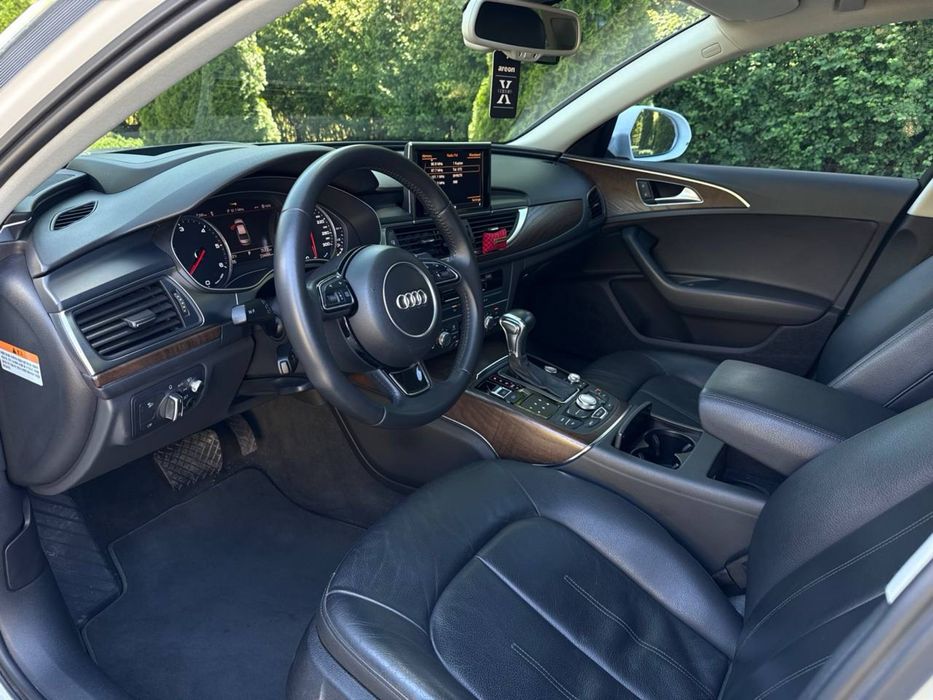 Продам Audi A6/C7 2014 года
