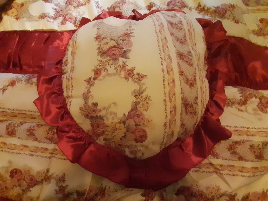 Conjunto Colcha+3 almofadas+3 fronhas, NOVO