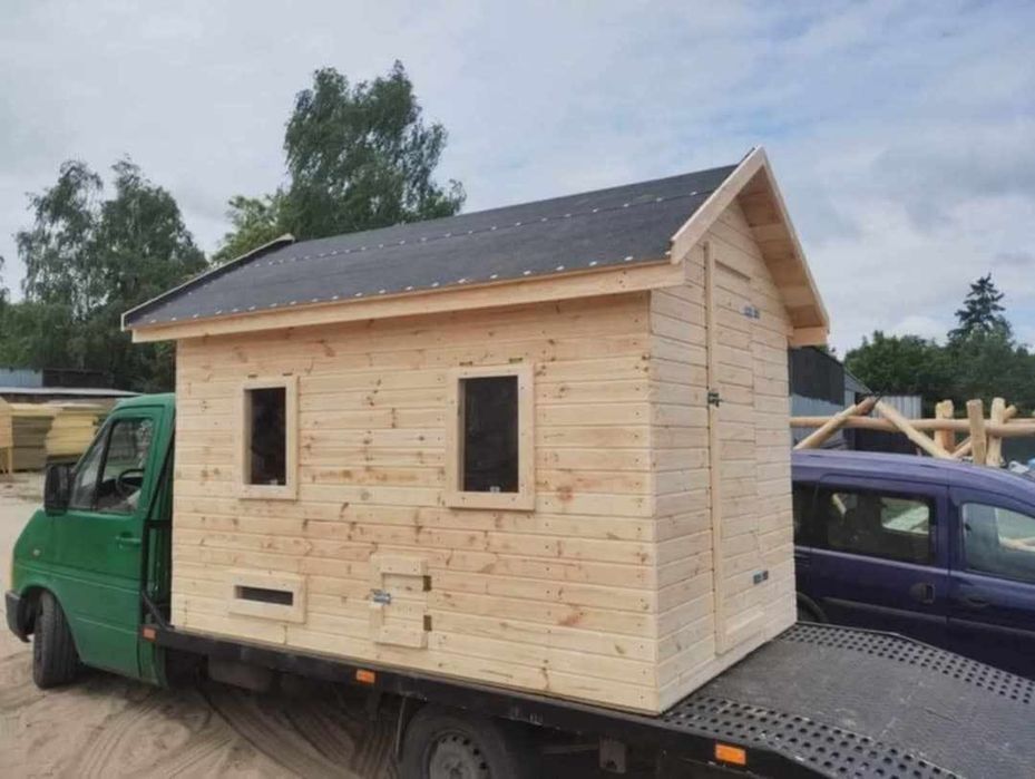 Gołębnik na rusztach solidny