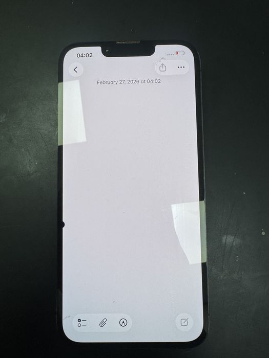 Пляма дисплей iphone 13 Pro