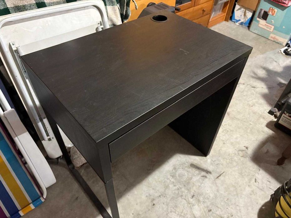 Secretaria + mesa + armário